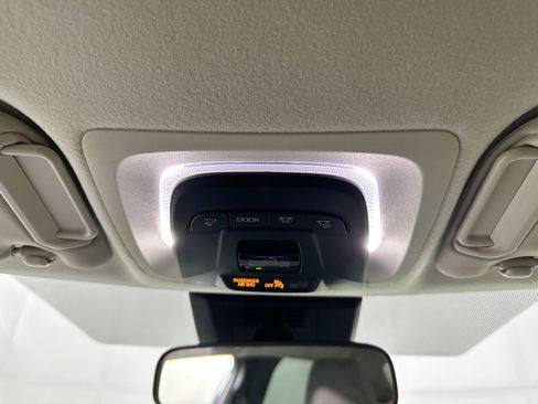 Used 2025 Toyota Corolla LE FWD image 18