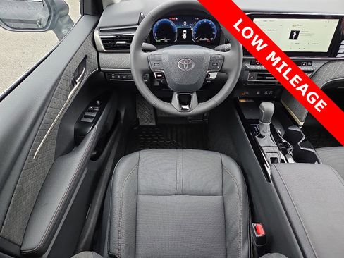 Used 2026 Toyota Camry XLE image 11