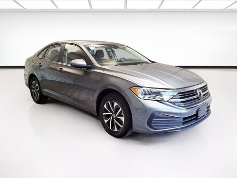 Used 2024 Volkswagen Jetta S FWD image 3