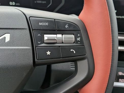 New 2026 Kia Sportage SX FWD image 13