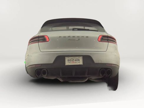 Used 2017 Porsche Macan S image 4