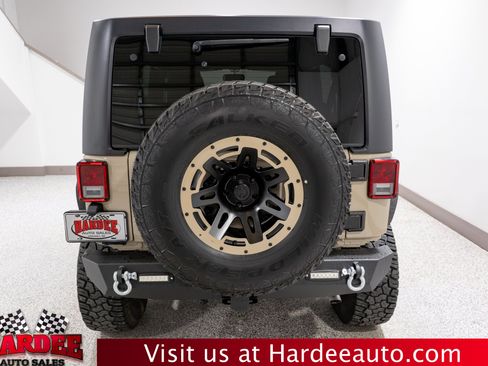 Used 2017 Jeep Wrangler Unlimited Sport w/ Quick Order Package 24S AWD/4WD image 4