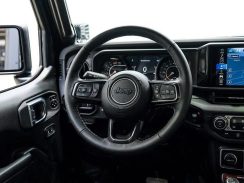 Used 2024 Jeep Wrangler Unlimited Rubicon w/ Technology Group AWD/4WD image 57