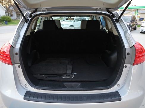 Used 2014 Nissan Rogue S image 24