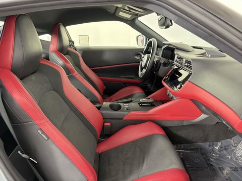 Used 2024 Nissan Z Performance w/ Floor Mat Package image 28