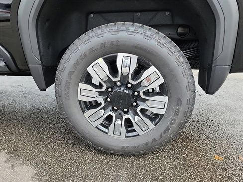 New 2026 GMC Sierra 2500 Denali w/ Denali Reserve Package image 31