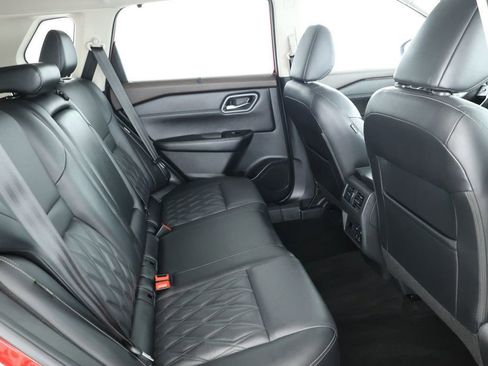 Used 2022 Nissan Rogue Platinum w/ Head-Up Display Package image 22