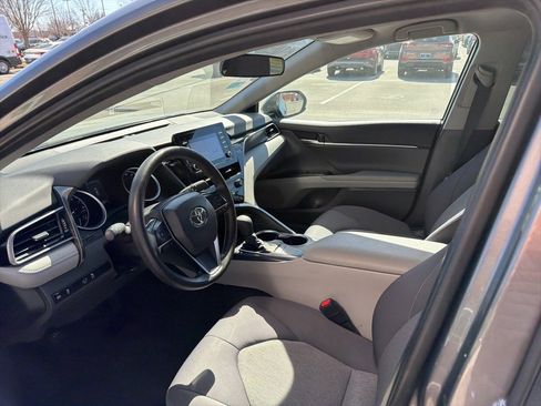 Used 2024 Toyota Camry LE image 9