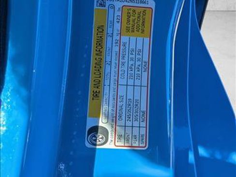 Used 2022 Chevrolet Corvette Stingray Coupe w/ 1LT image 20