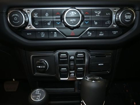 New 2026 Jeep Wrangler Unlimited Sahara image 18