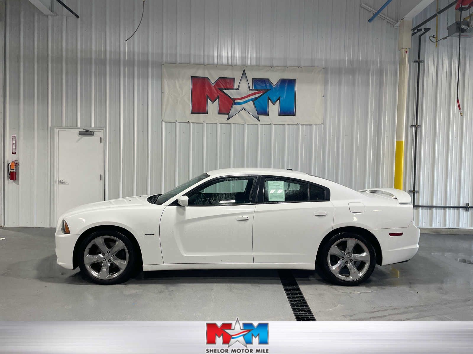 Used 2014 Dodge Charger R/T w/ Wheels & Tunes Group RWD image 1