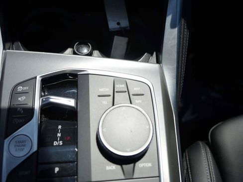 Used 2025 BMW M240i Coupe w/ Premium Package RWD image 9