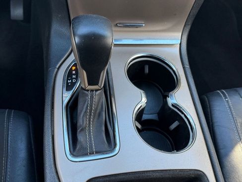 Used 2016 Jeep Grand Cherokee Limited image 25