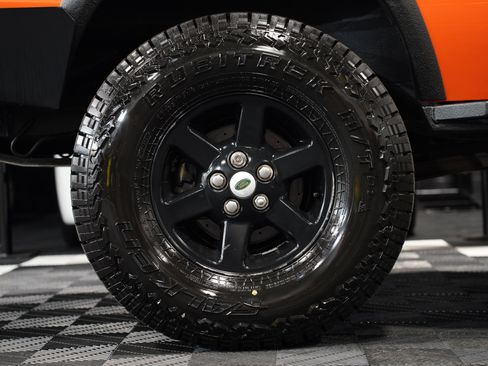 Used 2003 Land Rover Discovery S image 53