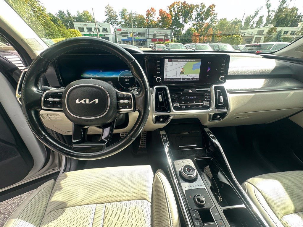 Used 2023 Kia Sorento SX Prestige w/ Panoramic Sunroof Package AWD/4WD image 26
