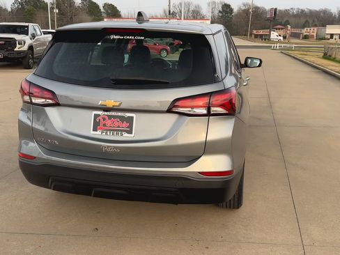Used 2023 Chevrolet Equinox LS image 8