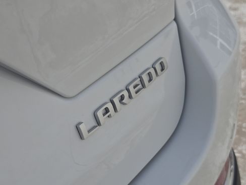 New 2026 Jeep Grand Cherokee Laredo RWD image 9