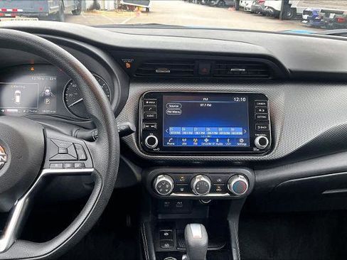 Certified 2024 Nissan Kicks SV image 7