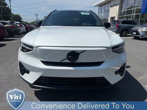 New 2026 Volvo EX40 Ultra AWD/4WD image 3