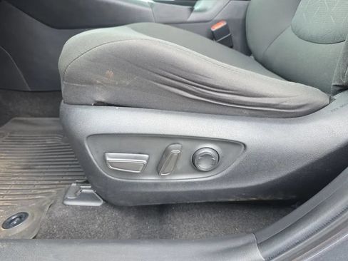 Used 2023 Toyota RAV4 XLE w/ Convenience Package FWD image 16