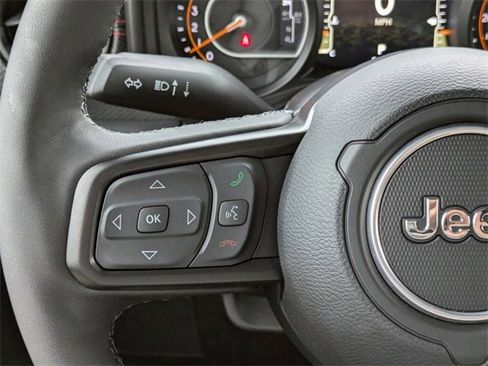 New 2025 Jeep Wrangler Unlimited Rubicon image 26