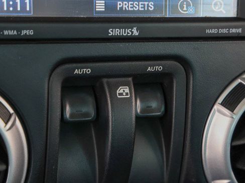 Used 2012 Jeep Wrangler Rubicon w/ PWR Convenience Group AWD/4WD image 17