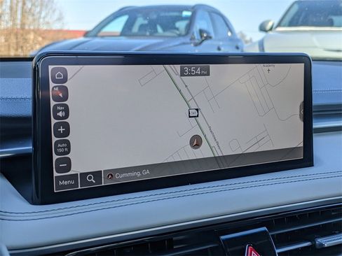 Used 2025 Genesis G70 2.5T image 20