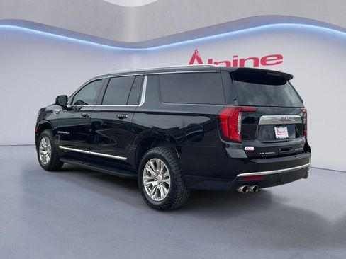 Used 2024 GMC Yukon XL Denali w/ Advanced Technology Package AWD/4WD image 3