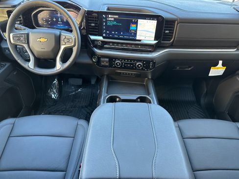 New 2026 Chevrolet Silverado 2500 LTZ w/ LTZ Premium Package AWD/4WD image 14