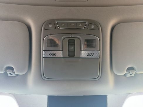 Used 2022 Kia Telluride S FWD image 24