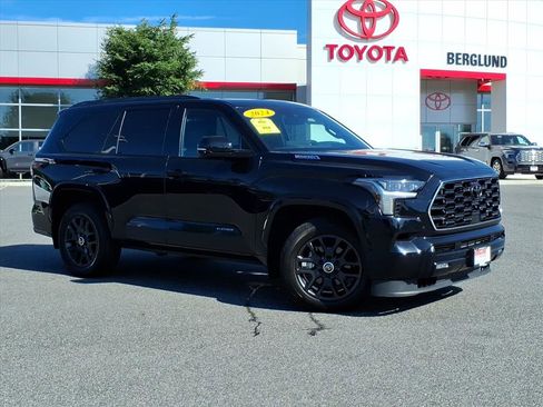 Certified 2024 Toyota Sequoia Platinum AWD/4WD image 2