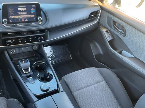 Used 2021 Nissan Rogue S image 15