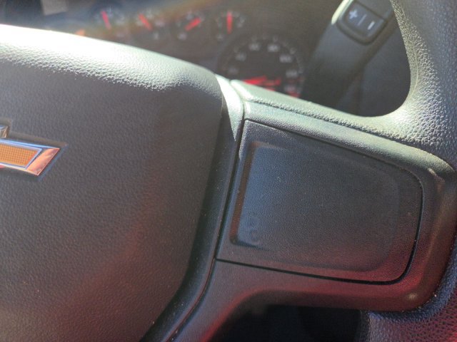 Used 2025 Chevrolet Silverado 2500 Custom w/ Custom Value Package AWD/4WD image 15