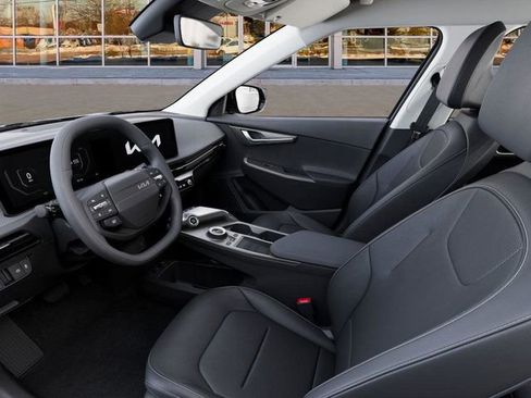 New 2025 Kia EV6 Wind image 17