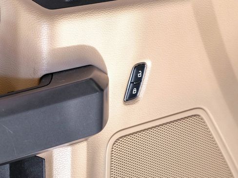 Used 2017 Ford F150 XLT w/ Equipment Group 302A Luxury image 42