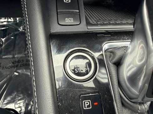 Used 2024 Nissan Kicks SV FWD image 32