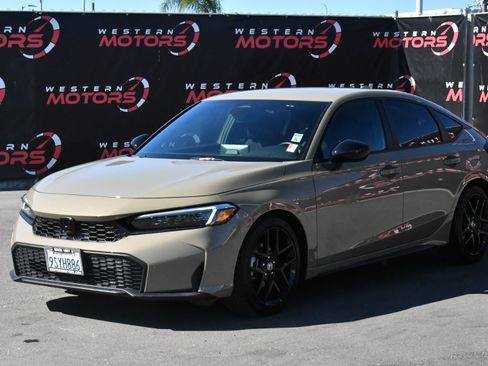 Used 2025 Honda Civic Sport image 3