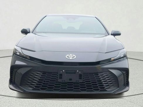 Used 2025 Toyota Camry SE FWD image 2