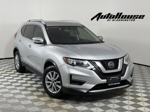 Used 2018 Nissan Rogue SV FWD image 1