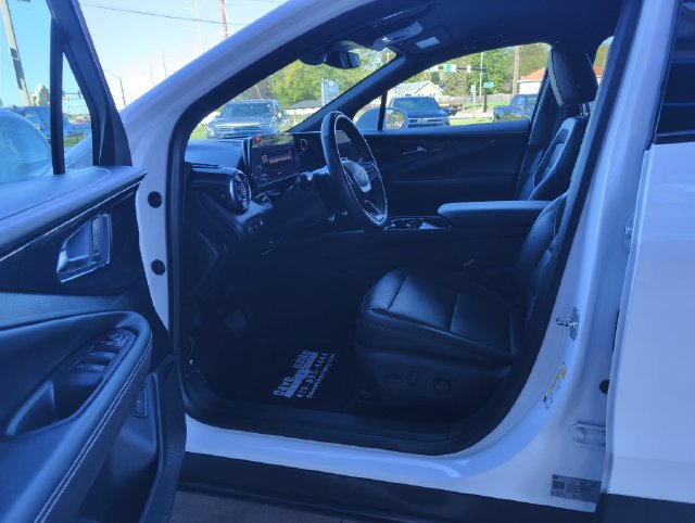 Used 2024 Chevrolet Blazer EV LT AWD/4WD image 11