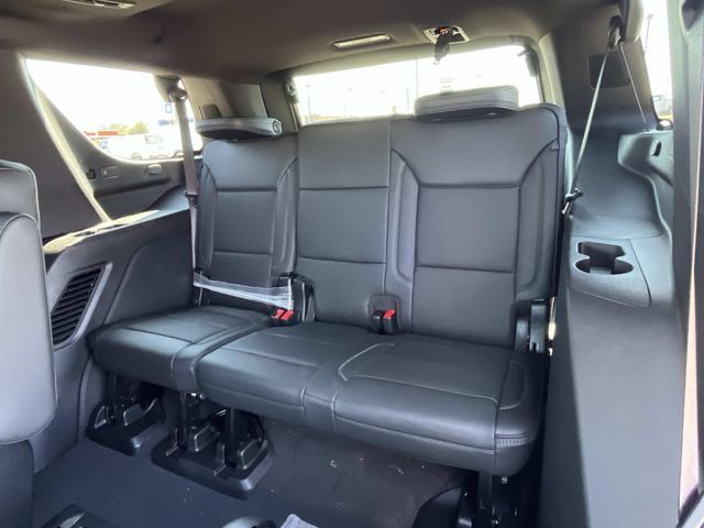 New 2026 GMC Yukon Denali w/ Denali Reserve Package AWD/4WD image 18