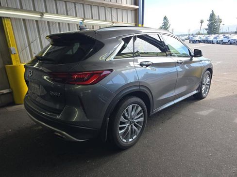 Used 2023 INFINITI QX50 Luxe FWD image 2