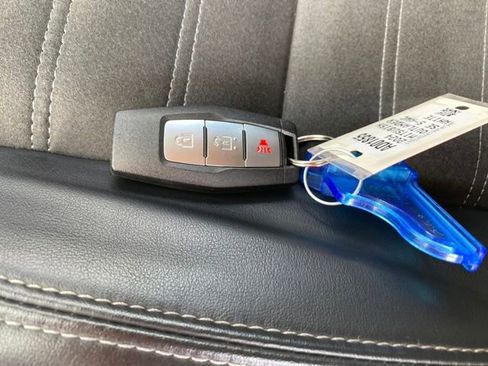 Used 2024 Mitsubishi Outlander SE image 24