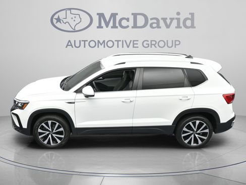 Used 2023 Volkswagen Taos SE FWD image 35