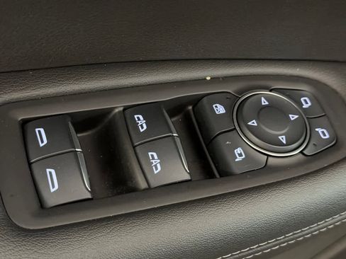 Used 2023 Cadillac XT6 Sport w/ Technology Package image 13