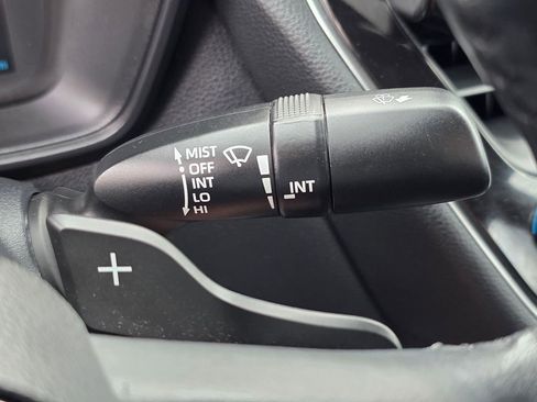 Used 2022 Toyota Corolla SE w/ Carpet Mat Package (TMS) FWD image 36