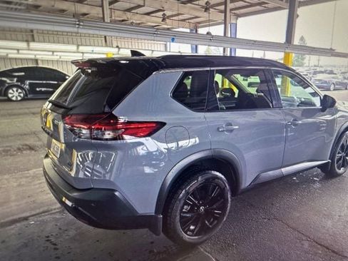 Certified 2023 Nissan Rogue SV w/ SV Premium B Package FWD image 5
