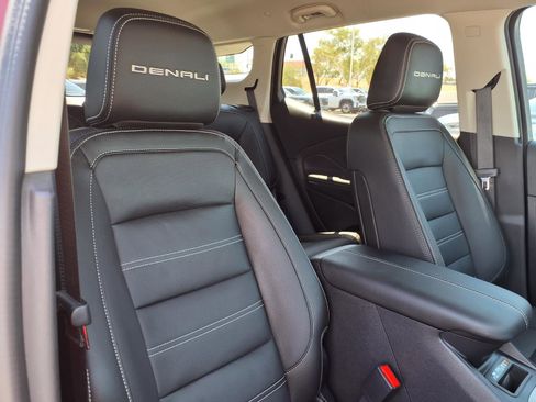 Used 2024 GMC Terrain Denali w/ Denali Premium Package AWD/4WD image 12