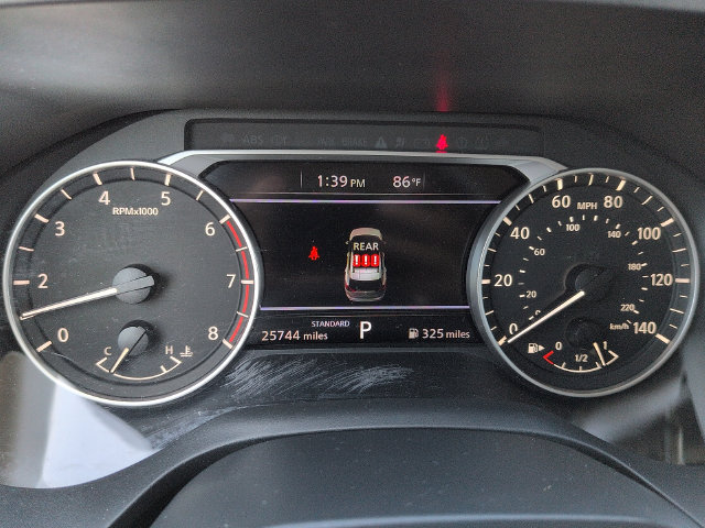 Used 2025 Nissan Rogue S FWD image 17