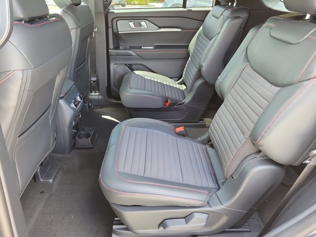New 2026 Ford Explorer ST-Line w/ ST-Line Street Pack RWD image 13